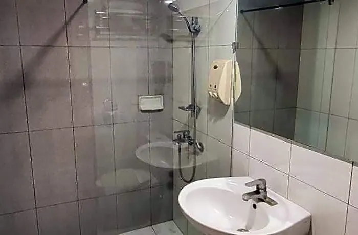 Hotel Dg Grami Manila